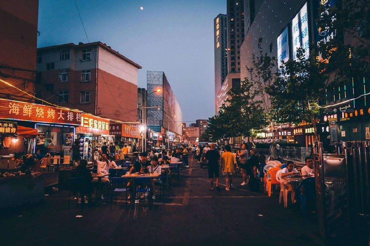 天津夜市新探，自然美景之旅，寻找内心平和与宁静的夜游之旅